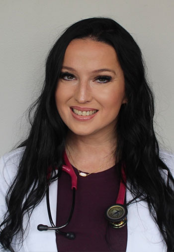 Meet Maura Mineo, a family nurse practitioner with Advanced Allergy & Asthma